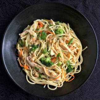 Creamy Chicken Pasta with Vegetables