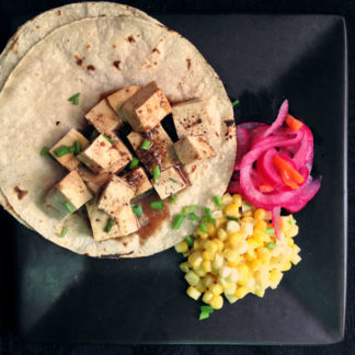 Tofusito Pibil con Escabeche de Cebolla